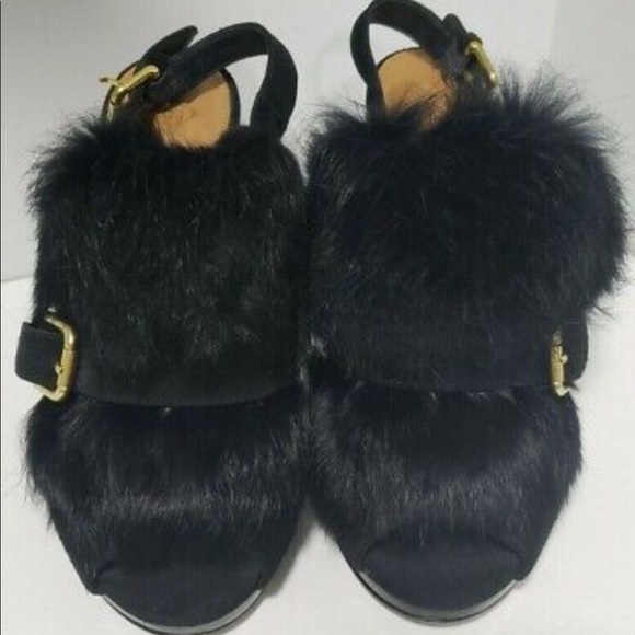 Designer Heels - Picture 4 of 4